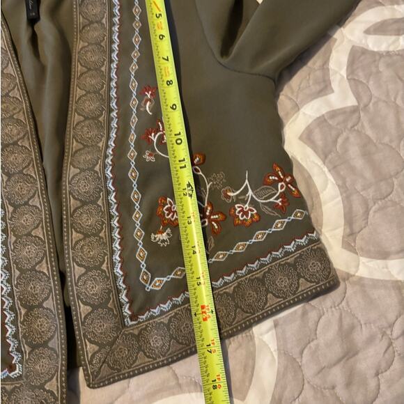 BCBGMAXAZRIA Green Embroidered Cropped Jacket Size XS - Picture 8 of 8